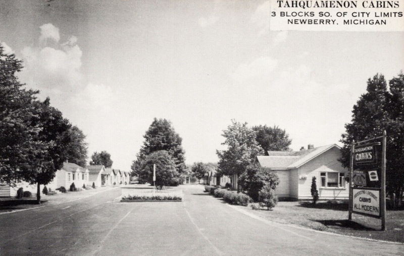 Tahquamenon Cabins - Vintage Postcard